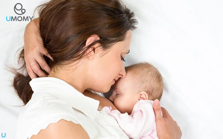 آشنایی با انواع روش‌ صحیح شیردهی به نوزاد